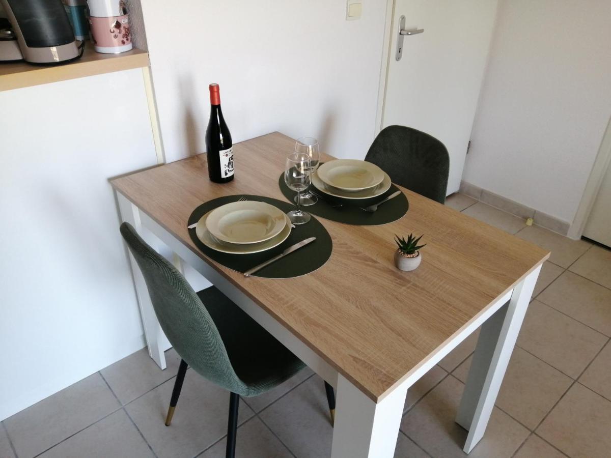 Le Cocon De Marie,Piscine, Balcon, Parking Gratuit, Baignoire Apartment Carcassone Exterior photo